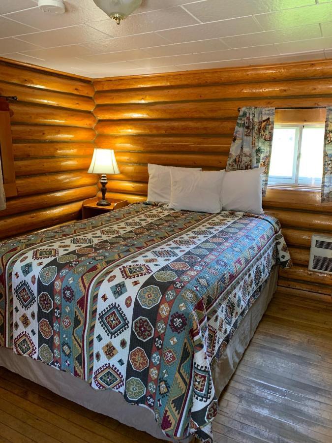 Sportsman'S Lodge Ennis Εξωτερικό φωτογραφία