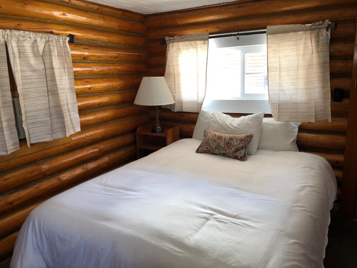 Sportsman'S Lodge Ennis Εξωτερικό φωτογραφία